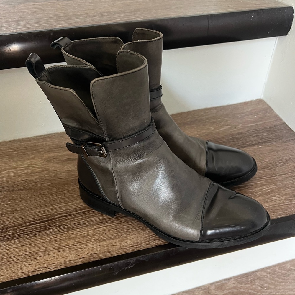 Stella Monelle boot/bootie size 8 / 38